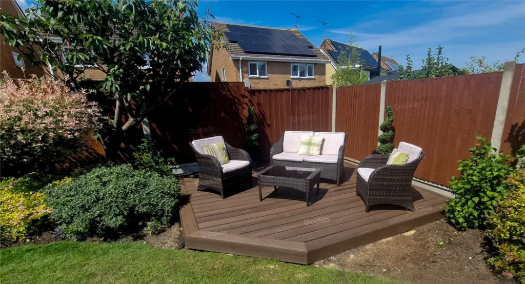 garden with wpc deck