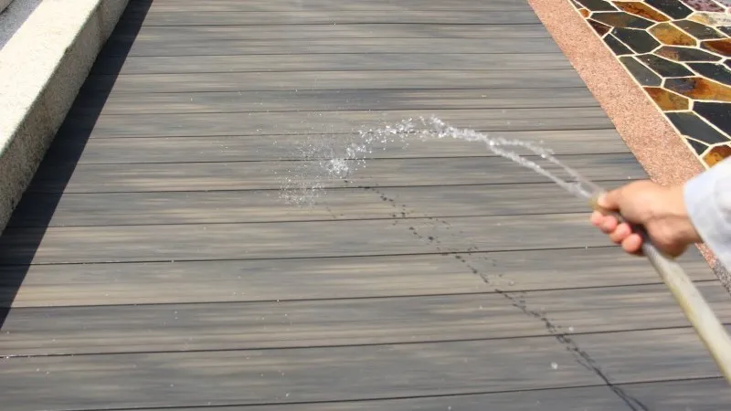 clean wpc deck