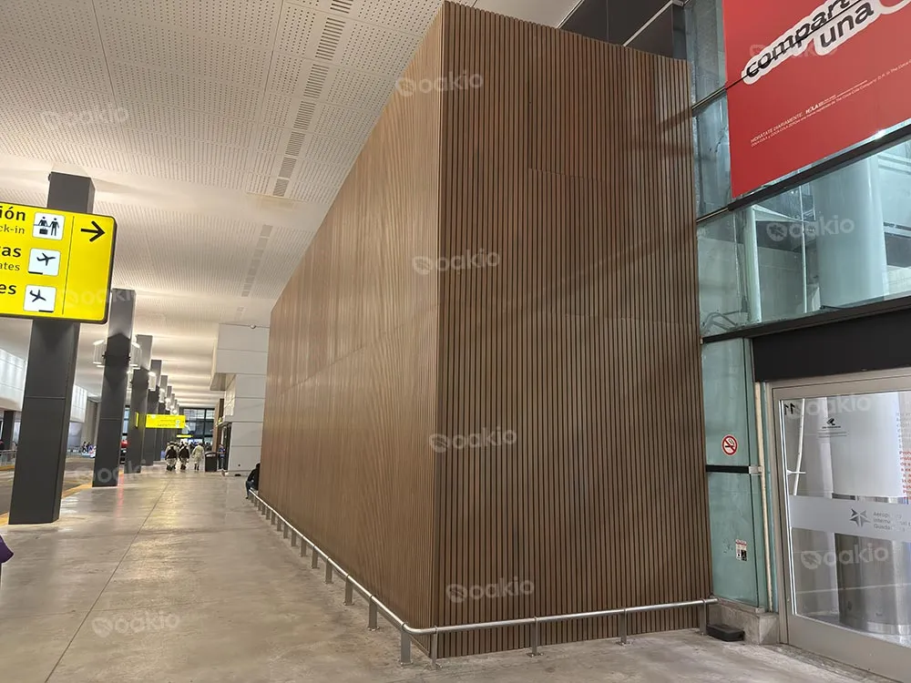 a passage wall built with oakio wpc wall panels