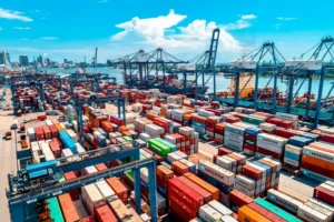 containers at the port